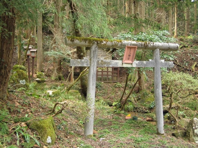 岩清水