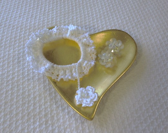 ゆれる小花のシュシュ・ホワイト