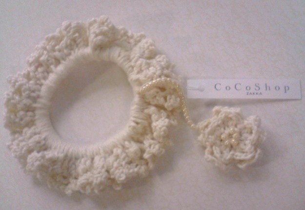 ゆれる小花のシュシュ・オーガニック