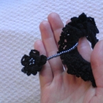 ゆれる小花のシュシュ・ブラック