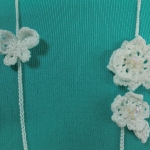 蝶と小花のホワイトラリエット