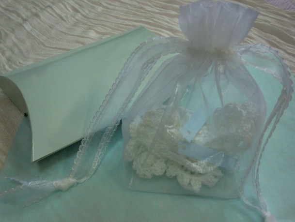 蝶と小花のホワイトラリエット＆ブレスレット