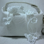 蝶と小花のホワイトブレスレット