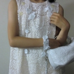 蝶と小花のホワイトブレスレット