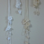 蝶と小花のオーガニックラリエット