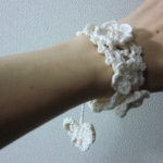 蝶と小花のオーガニックブレスレット