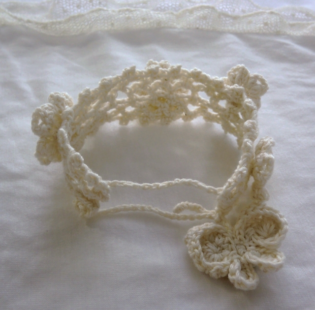 蝶と小花のオーガニックブレスレット