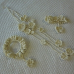 蝶と小花のオーガニックブレスレット