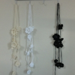 蝶と小花のラリエットシリーズ