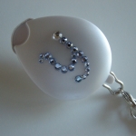 イニシャル入りネックストラップ　ホワイト