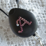 イニシャル入りネックストラップ　ブラック