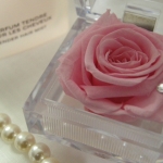 大切な人へのプレゼント　ローズボックス　　ピンク