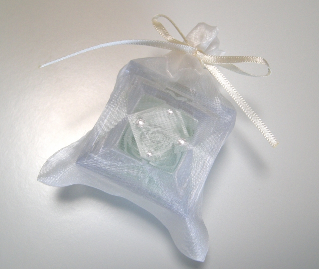 大切な人へのプレゼント　ローズボックス　　　ミントグリーン