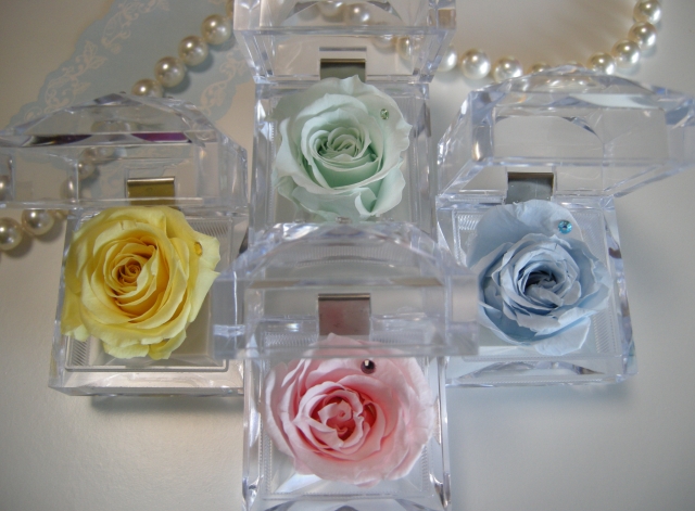 大切な人へのプレゼント　ローズボックス　