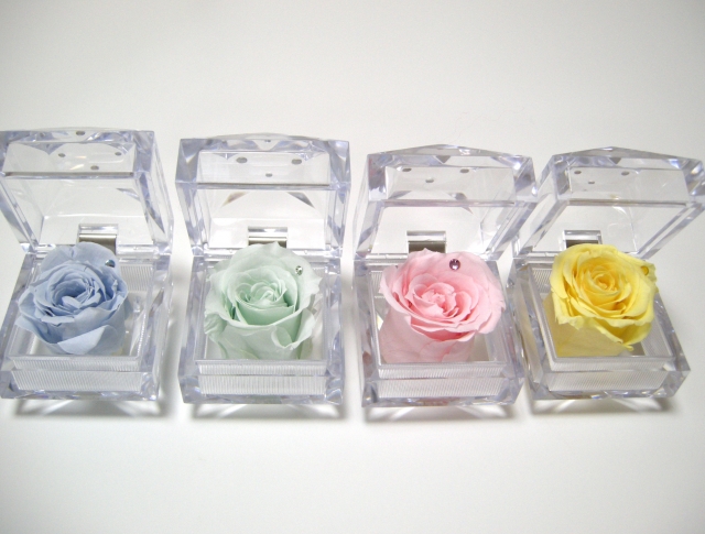 大切な人へのプレゼント　ローズボックス